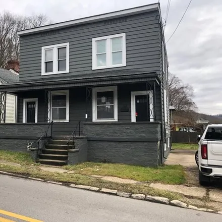 Buy this 4 bed house on Cherry Hill Road in Warwood Terrace, Wheeling