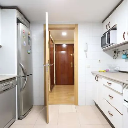 Image 8 - Madrid, Calle Etreros, 28005 Madrid - Apartment for rent