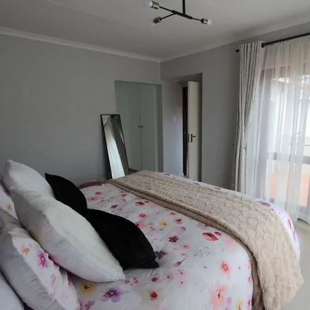 Rent this 3 bed apartment on 12 Concourse Crescent in Paulshof, Sandton