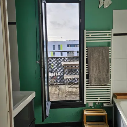 Rent this 3 bed apartment on 27 Rue de Valmy in 93100 Montreuil, France