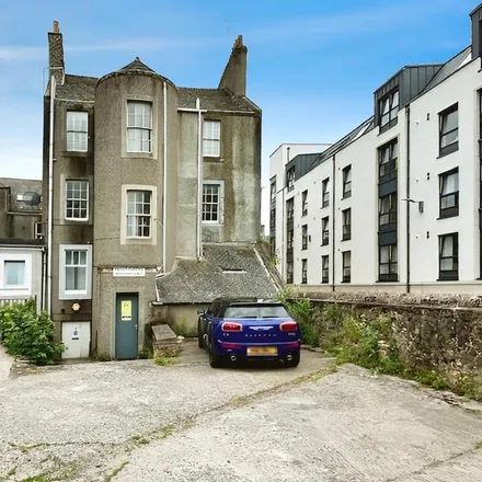 Rent this 1 bed apartment on Allen Court in Kirkcaldy, KY1 1HD