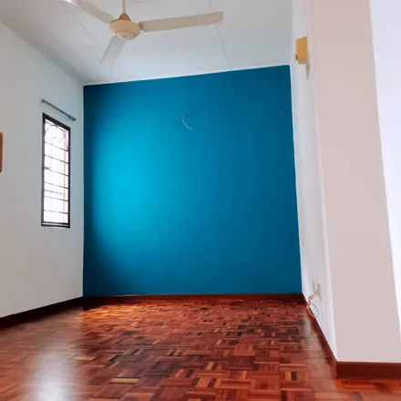 Rent this 4 bed apartment on Jalan BK 5/5 in Bandar Kinrara, 47100 Subang Jaya