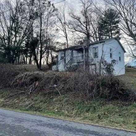 Buy this 2 bed house on 483 Maple Avenue in Rural Retreat, Wythe County