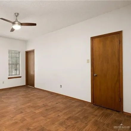 Image 6 - West Cardinal Avenue, McAllen, TX 78504, USA - Townhouse for rent