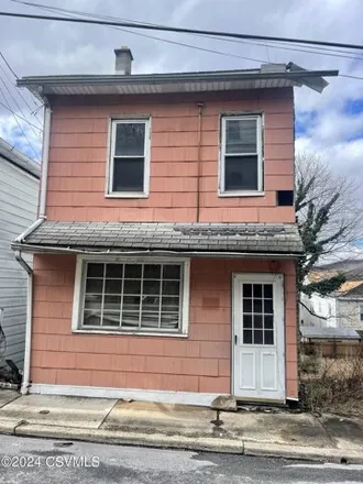 Buy this 3 bed house on 262 South Diamond Street in Shamokin, PA 17872