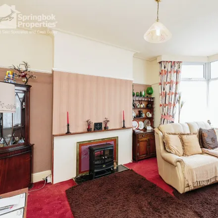 Image 2 - Kenilworth Gardens - Apartment for sale