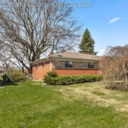 Image 3 - 1961 North Evangeline Street, Dearborn Heights, MI 48127, USA - House for sale