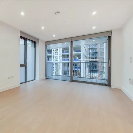 Image 1 - Bowden House, 9 Prince of Wales Drive, Nine Elms, London, SW11 4FT, United Kingdom - Apartment for rent