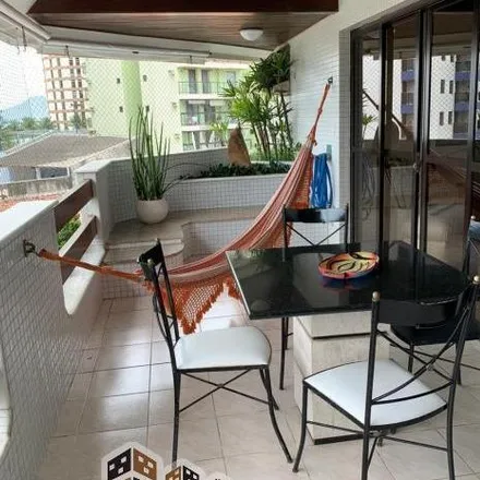 Buy this studio apartment on unnamed road in Jardim Bela Vista, Caraguatatuba - SP