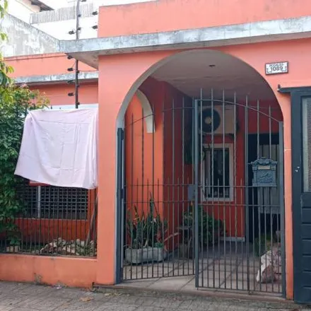 Buy this 2 bed house on Rosales 1089 in Partido de La Matanza, Ramos Mejía
