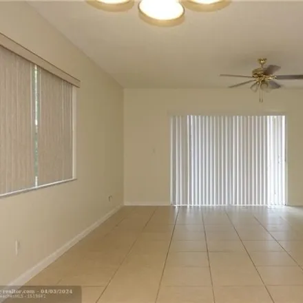 Image 8 - 6830 Sienna Club Drive, Lauderhill, FL 33319, USA - Townhouse for rent