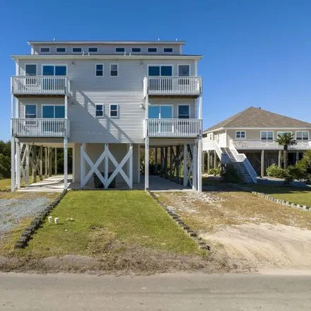 Buy this 8 bed house on 2094 New River Inlet Road in North Topsail Beach, NC 28460