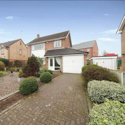 Buy this 3 bed house on Mowlands Close in Sutton-in-Ashfield, NG17 5GH