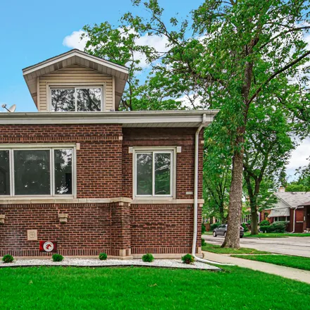 Buy this 4 bed house on 5000 West Windsor Avenue in Chicago, IL 60630
