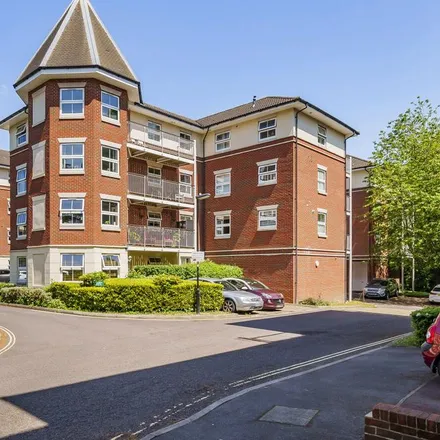 Rent this 2 bed apartment on Rollesbrook Gardens in Bedford Place, Southampton