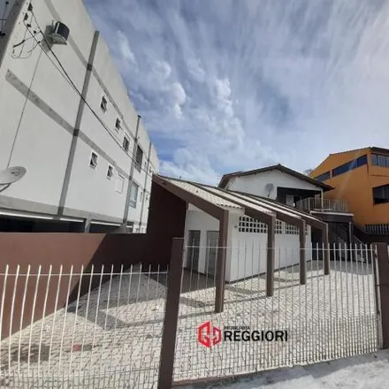 Buy this 7 bed house on Estrada Vereador Onildo Lemos in Ingleses do Rio Vermelho, Florianópolis - SC
