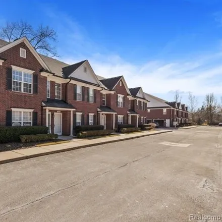 Image 4 - 53101 Providence East, Shelby Charter Township, MI 48316, USA - Condo for sale