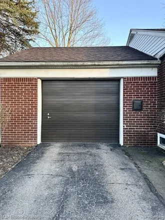 Image 4 - 222 Marlborough Drive, Bloomfield Township, MI 48302, USA - House for rent