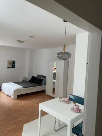 Rent this 1 bed apartment on Mainzer Straße 80 in 50678 Cologne, Germany