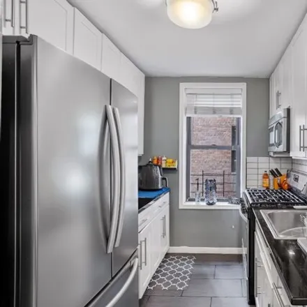Image 5 - 2860 Bailey Avenue, New York, NY 10463, USA - Apartment for sale