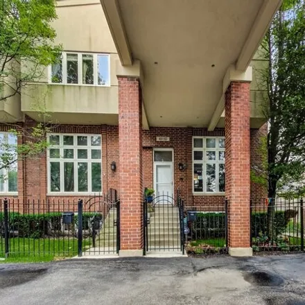 Image 1 - 4911-4915 West Gunnison Street, Chicago, IL 60630, USA - House for sale
