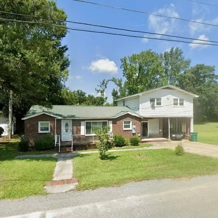 Buy this 3 bed house on 1021 4th Street in Clarendon County, SC 29148