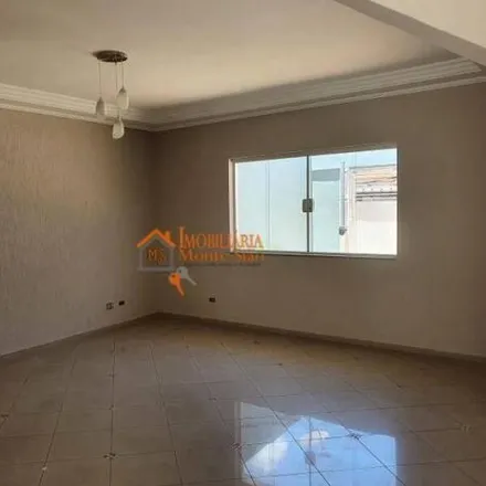 Buy this 3 bed house on Rua Januário Matroni in Vila Augusta, Guarulhos - SP