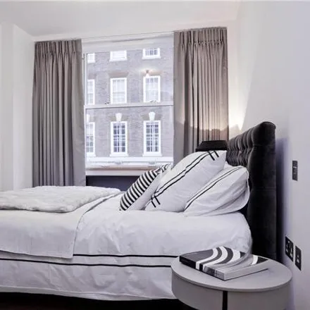 Image 7 - Walpole House, 10 Weymouth Street, East Marylebone, London, W1B 1NL, United Kingdom - Room for rent