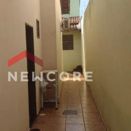 Buy this 3 bed house on Rua Clemente Pereira in Pampulha, Uberlândia - MG
