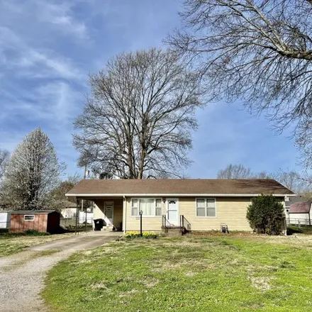 Buy this 3 bed house on 643 Ohio Avenue in Marionville, MO 65705