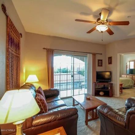 Rent this 2 bed condo on East Sonoran Desert Drive in Oro Valley, AZ 85737