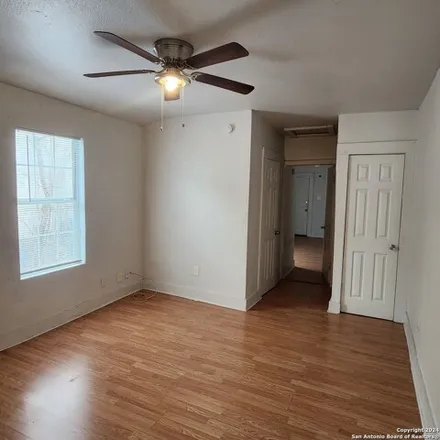 Image 8 - 348 Aransas Avenue, San Antonio, TX 78210, USA - Apartment for rent