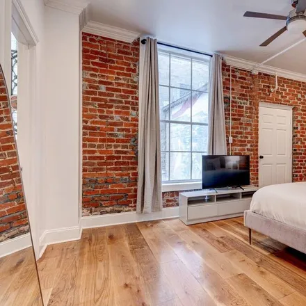 Rent this 2 bed condo on New Orleans
