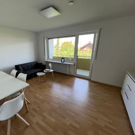 Rent this 3 bed apartment on Glonner Straße 27 in 85640 Putzbrunn, Germany