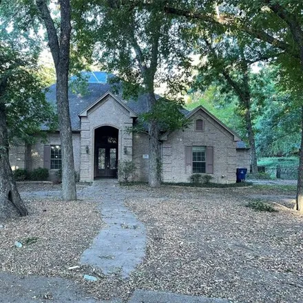 Buy this 6 bed house on 198 Bent Tree Lane in Ovilla, TX 75154