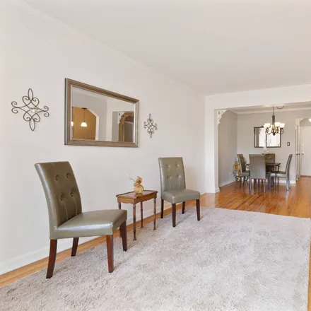 Image 5 - 131 74th Street, New York, NY 11209, USA - Apartment for sale