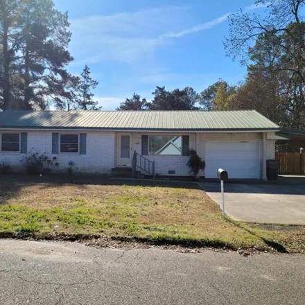 Buy this 4 bed house on 940 Southeast Jackson Street in Idabel, OK 74745