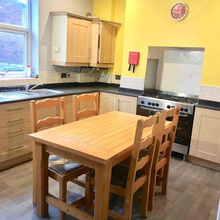 Rent this 6 bed apartment on Barnsley College in Caxton Street, Barnsley