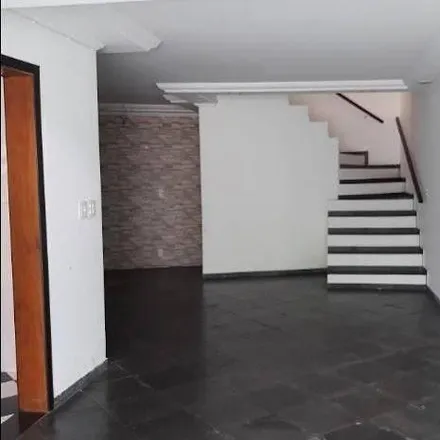 Buy this 2 bed house on Rua Inajatuba in Vila Guarani, São Paulo - SP