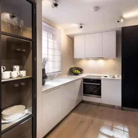 Rent this 4 bed apartment on London in SW3 5RT, United Kingdom