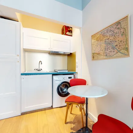 Image 4 - 4 Rue de la Forge Royale, 75011 Paris, France - Apartment for rent