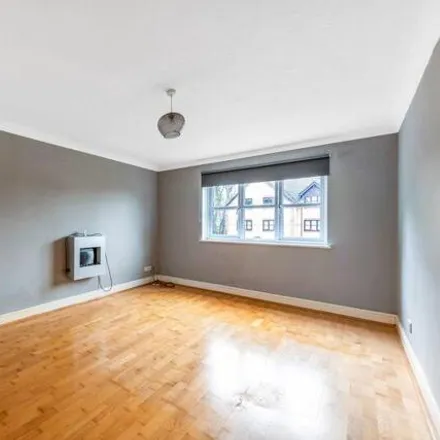 Image 3 - Knoll Road, Sidcup Hill, London, DA14 6HH, United Kingdom - Apartment for sale