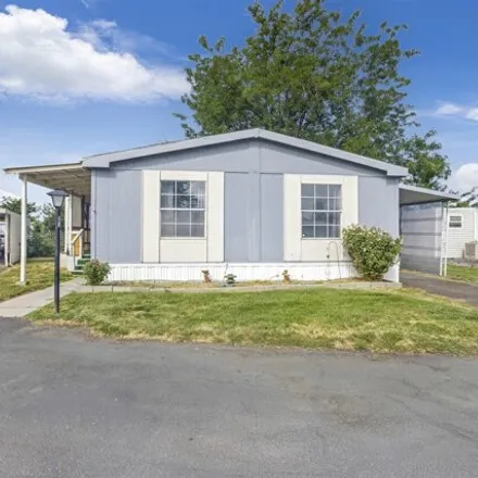 Buy this studio apartment on 20033 Sawtooth Boulevard in Buhl, Twin Falls County