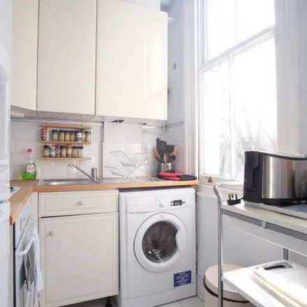 Rent this 2 bed apartment on Philbeach Gardens in Warwick Road, London