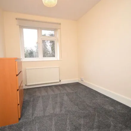 Rent this 5 bed duplex on Ragged Hall Lane in Watford Road, Chiswell Green