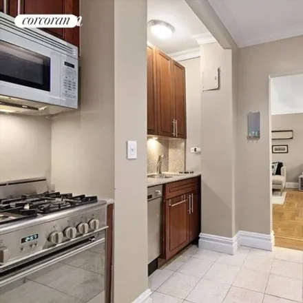 Image 3 - The Franconia, 20 West 72nd Street, New York, NY 10023, USA - Apartment for sale