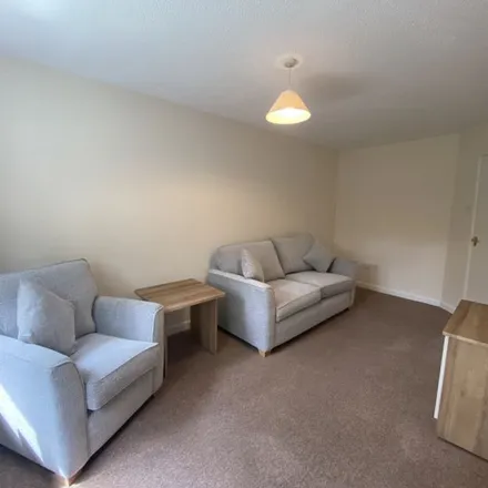 Image 5 - Mark Close, Redditch, B98 7DW, United Kingdom - Apartment for rent