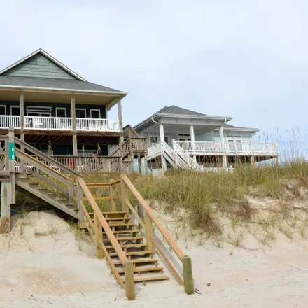 Buy this 5 bed house on 1610 South Shore Drive in Surf City, NC 28445