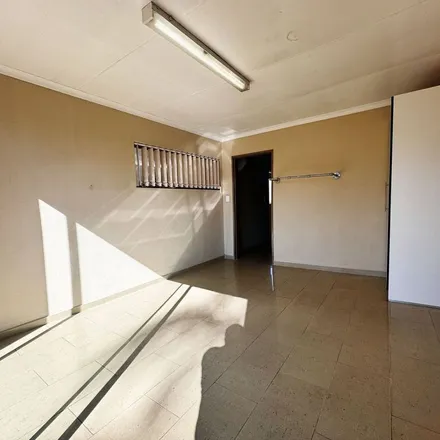Image 9 - 3rd Avenue, Woodmere, Gauteng, 1406, South Africa - Apartment for rent