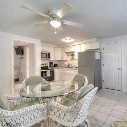 Image 8 - 84 Delmar Avenue, Fort Myers Beach, Lee County, FL 33931, USA - House for sale